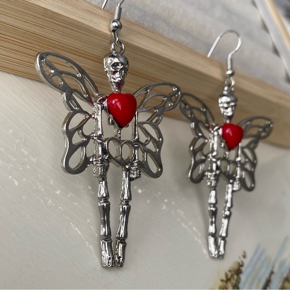 ✨Modcloth Morlina Fairy Skeleton Earrings - Picture 6 of 9